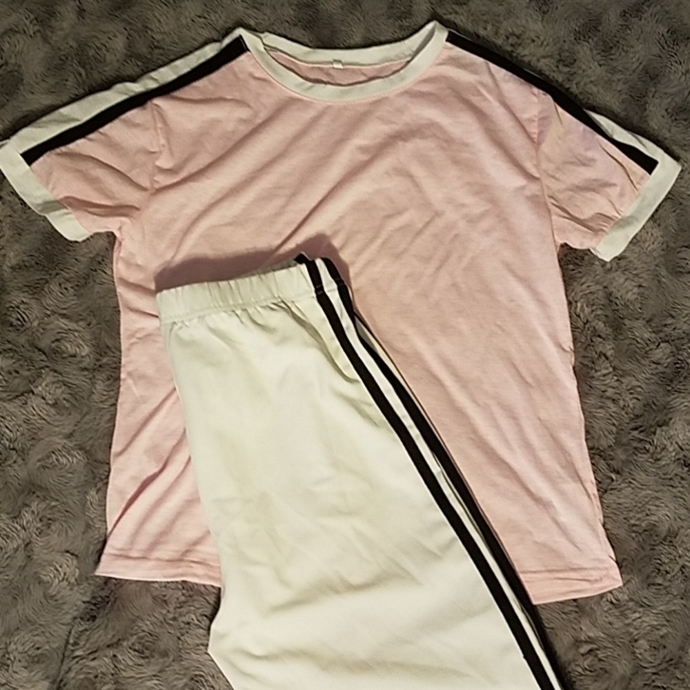 2 set outfit!💕 - Picture 1 of 3